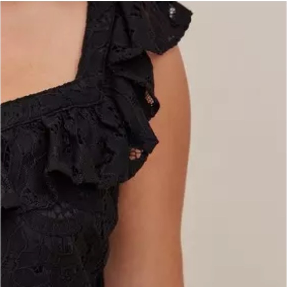 Black Lace Ruffle Top - Picture 4 of 10